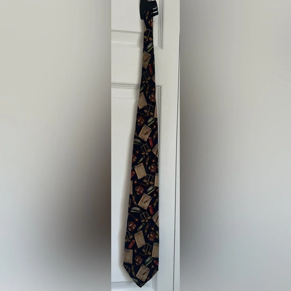 Alynn Neckwear 